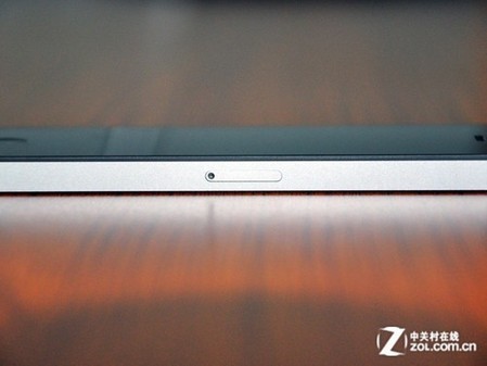 苹果(Apple)iPhone 5S 金色版手机侧面细节评测