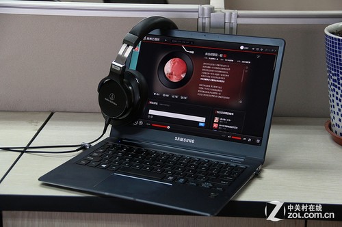 三星(Samsung)930X2K-K01笔记本电脑屏幕显